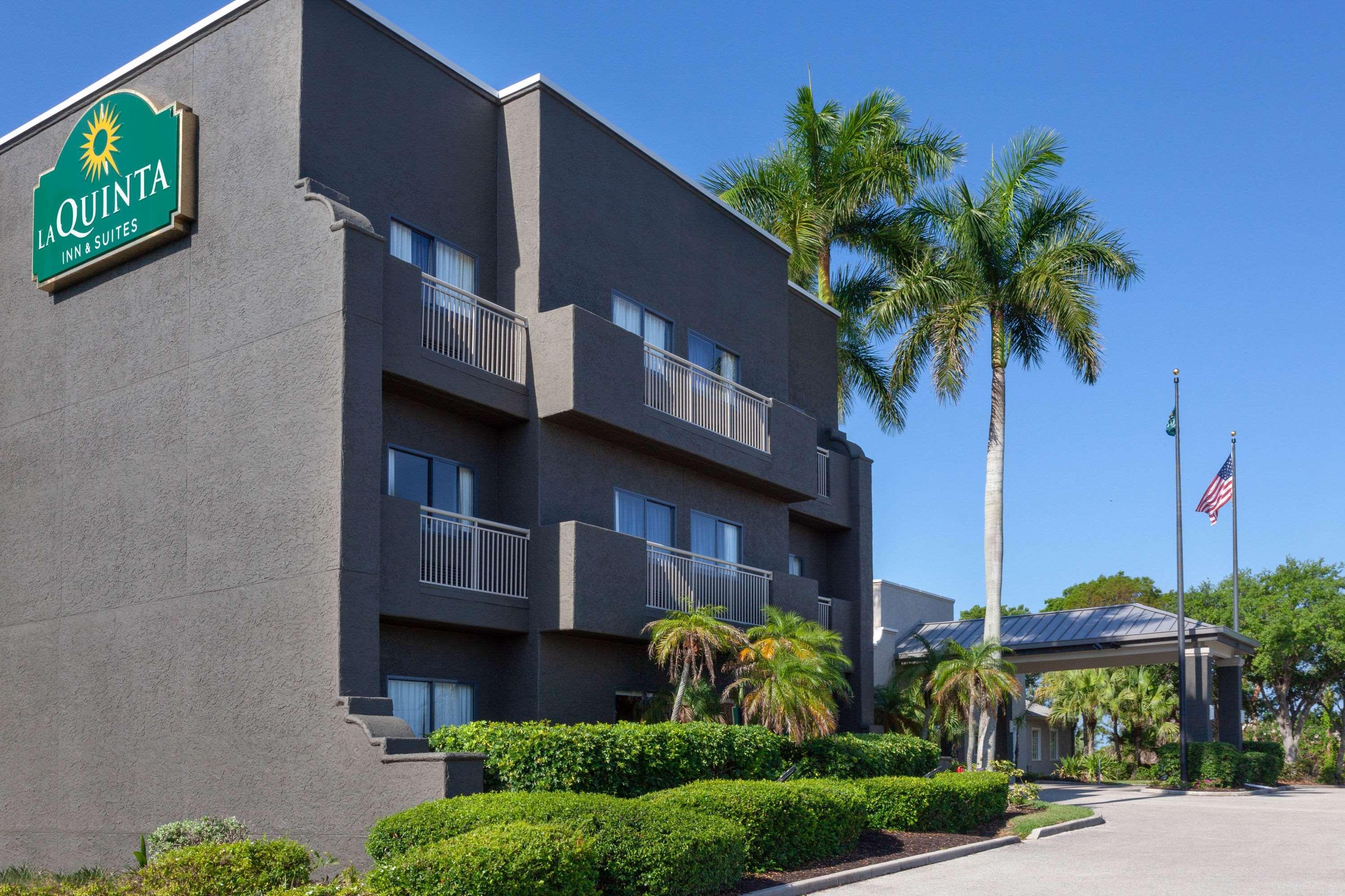 La Quinta By Wyndham Ft. Myers - Sanibel Gateway Otel Fort Myers Dış mekan fotoğraf