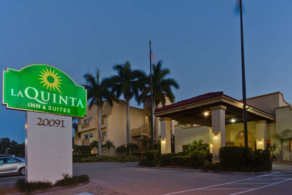 La Quinta By Wyndham Ft. Myers - Sanibel Gateway Otel Fort Myers Dış mekan fotoğraf